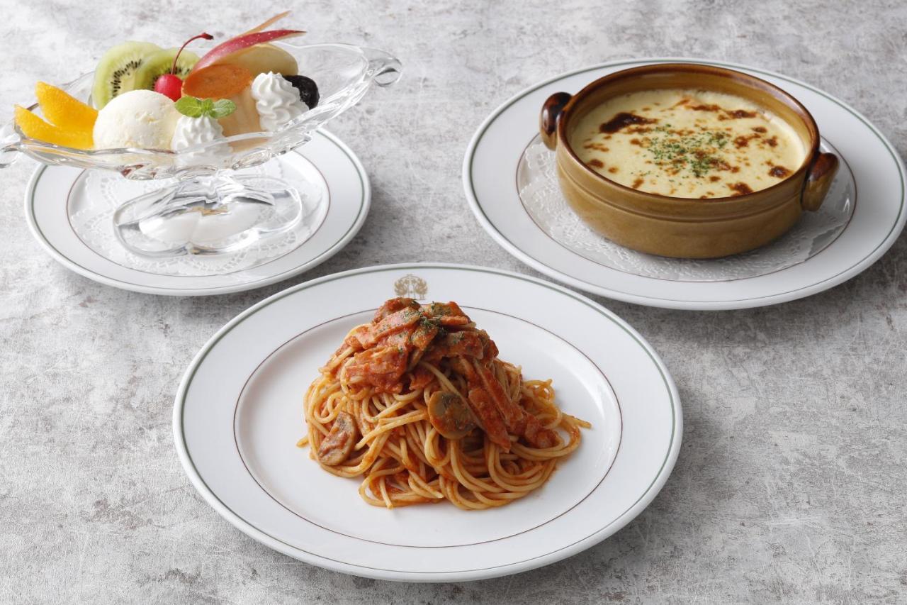Hotel New Grand Γιοκοχάμα Εξωτερικό φωτογραφία A typical Italian-style set meal