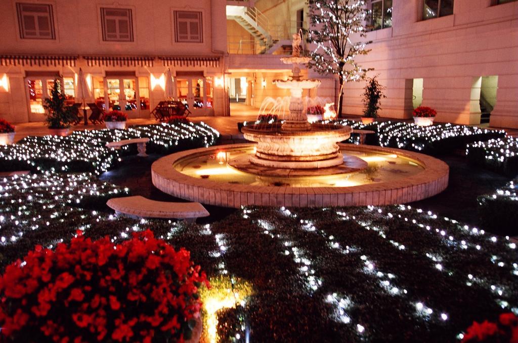 Hotel New Grand Γιοκοχάμα Εξωτερικό φωτογραφία Fountain at the hotel